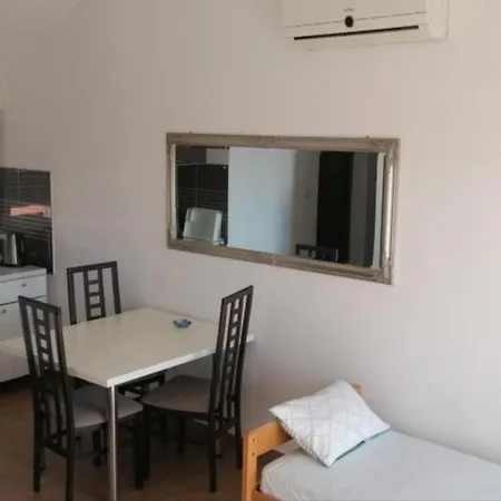 Πανσιόν Basic